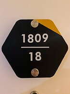 Minimalist Studio Room Marquis De Lafayette Apartment