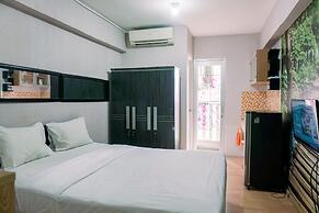 Warm And Cozy Stay Studio Green Bay Pluit Apartment