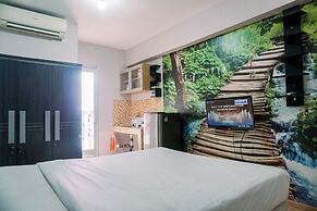 Warm And Cozy Stay Studio Green Bay Pluit Apartment