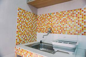 Warm And Cozy Stay Studio Green Bay Pluit Apartment