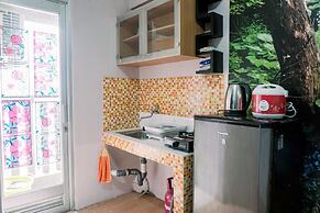 Warm And Cozy Stay Studio Green Bay Pluit Apartment