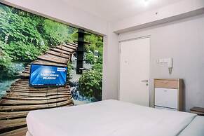 Warm And Cozy Stay Studio Green Bay Pluit Apartment