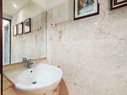 Best Location 1Br Without Living Room Apartment Braga City Walk