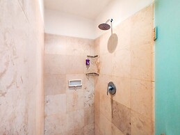 Best Location 1Br Without Living Room Apartment Braga City Walk