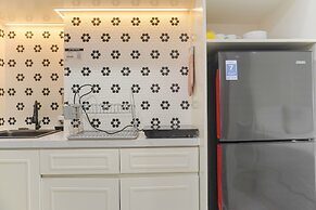 Nice And Simply Look Studio Transpark Cibubur Apartment