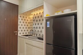 Nice And Simply Look Studio Transpark Cibubur Apartment