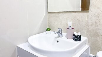 Nice And Simply Look Studio Transpark Cibubur Apartment