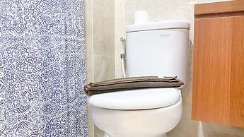 Relaxing And Homey Studio Transpark Cibubur Apartment