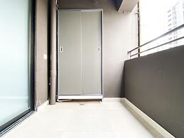 Well Furnished And Comfort 3Br Meikarta Apartment