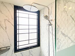 Well Furnished And Comfort 3Br Meikarta Apartment