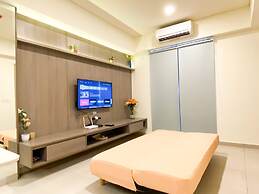 Well Furnished And Comfort 3Br Meikarta Apartment