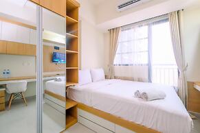 Good Choice And Strategic 2Br Without Living Room Evenciio Apartment