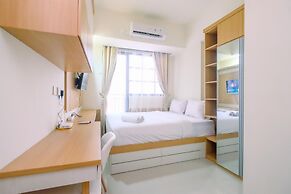 Good Choice And Strategic 2Br Without Living Room Evenciio Apartment