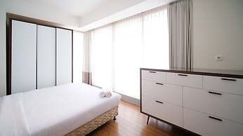 Homey 3Br With Private Lift At Grand Sungkono Lagoon Apartment