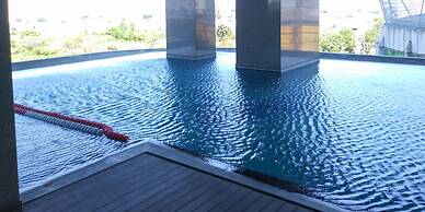 Homey 3Br With Private Lift At Grand Sungkono Lagoon Apartment