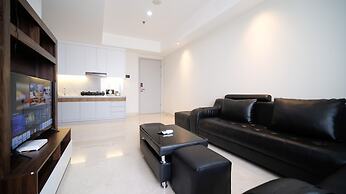 Homey 3Br With Private Lift At Grand Sungkono Lagoon Apartment