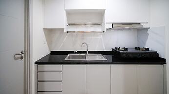 Homey 3Br With Private Lift At Grand Sungkono Lagoon Apartment