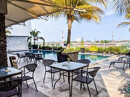 Best Choice And Homey Studio At The Square Apartment