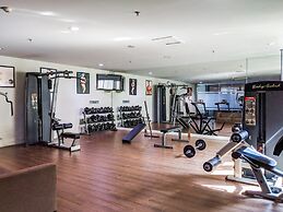 Best Choice And Homey Studio At The Square Apartment