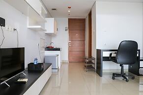 Nice And Comfy 1Br At Dago Suites Apartment