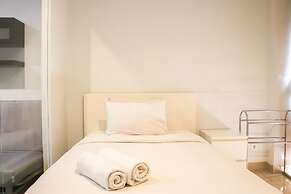 Nice And Comfy 1Br At Dago Suites Apartment