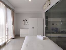 Nice And Comfy 1Br At Dago Suites Apartment