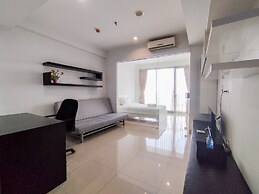 Nice And Comfy 1Br At Dago Suites Apartment