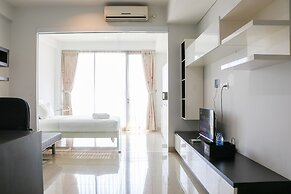 Nice And Comfy 1Br At Dago Suites Apartment