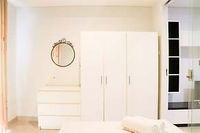 Nice And Comfy 1Br At Dago Suites Apartment