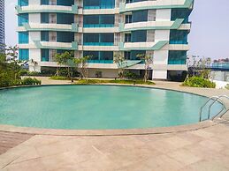 Comfort 1Br Without Living Room At Grand Kamala Lagoon Apartment