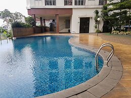 Comfy And Warm Studio Serpong Greenview Apartment
