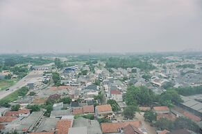 Best Deal And Modern 2Br Amazana Serpong Apartment