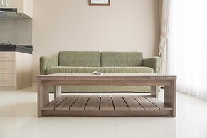 Well Design And Homey 1Br Ciputra International Apartment