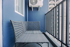 Comfortable And Homey Studio Loft At Kingland Avenue Apartment