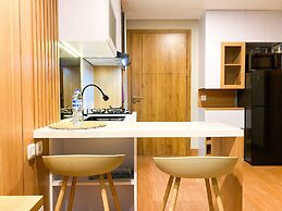 Comfy And Modern Look 1Br Gateway Park Lrt City Bekasi Apartment