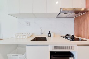 Restful And Cozy Studio Sky House Alam Sutera Apartment