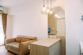 Modern And Homey 2Br Apartment At M-Town Residence