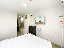 Good Choice And Homey Studio Enviro Apartment