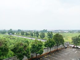 Good Choice And Homey Studio Enviro Apartment