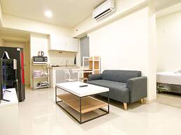 Modern Stay 2Br At Meikarta Apartment