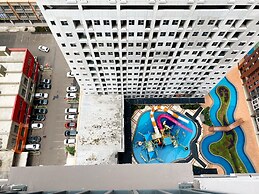 Homey And Well Design Studio Transpark Juanda Bekasi Timur Apartment