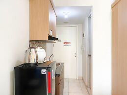 Great Deal Studio At Springlake Summarecon Bekasi Apartment