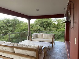 HERMOSA CASA CON INCREIBLES VISTAS