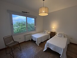 HERMOSA CASA CON INCREIBLES VISTAS