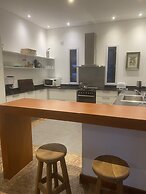 HERMOSA CASA CON INCREIBLES VISTAS