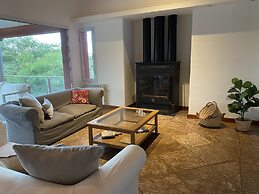 HERMOSA CASA CON INCREIBLES VISTAS