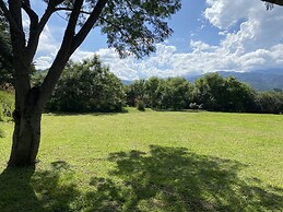 ACODEGORA Y AMPLIA CASA EN SALTA