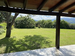 ACODEGORA Y AMPLIA CASA EN SALTA