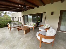 ACODEGORA Y AMPLIA CASA EN SALTA