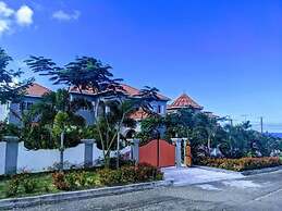 El Plantation Village